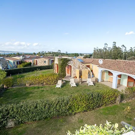 I Villini Di Baia Sant'anna Apartment